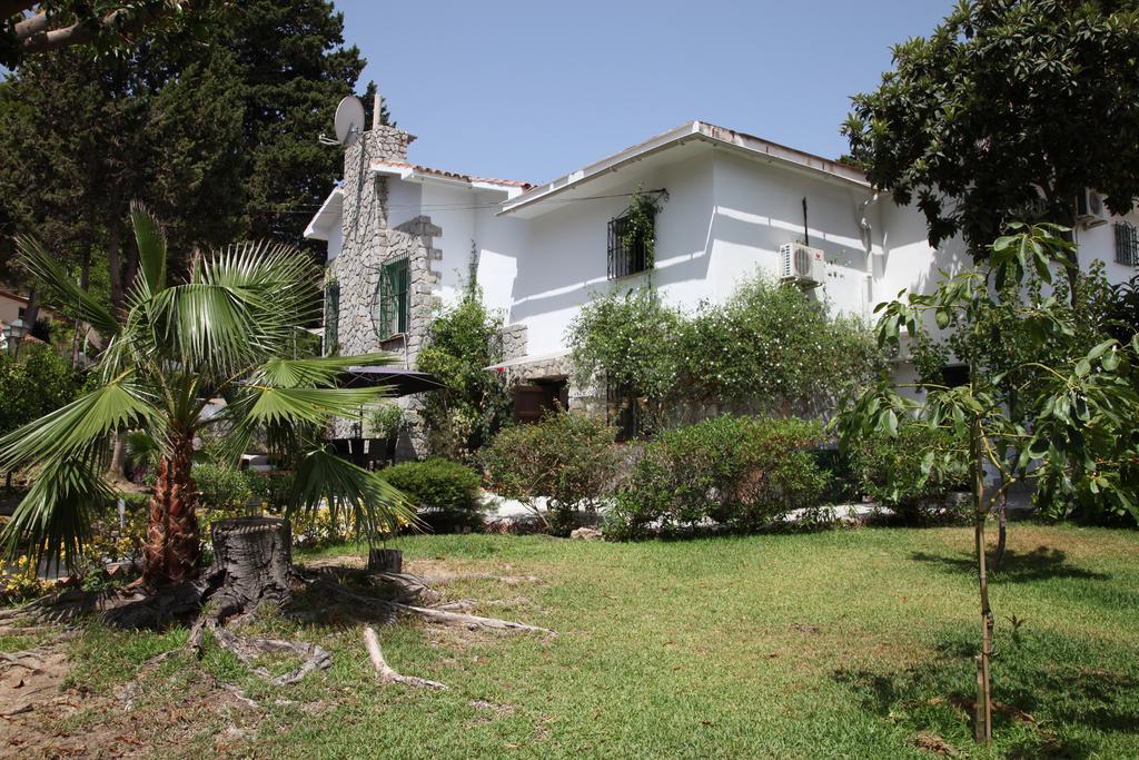 Hostal Boutique Los Geranios Del Pinar Torremolinos Eksteriør billede