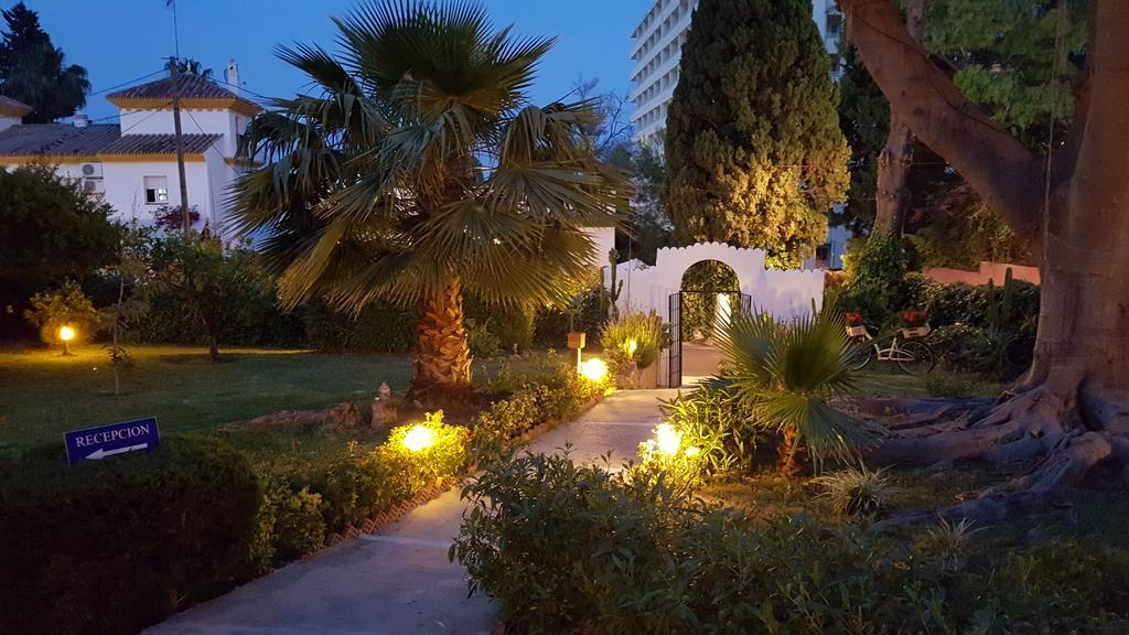 Hostal Boutique Los Geranios Del Pinar Torremolinos Eksteriør billede