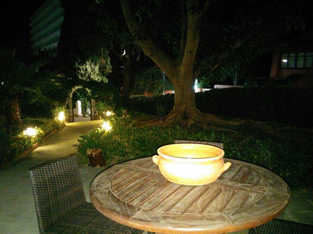 Hostal Boutique Los Geranios Del Pinar Torremolinos Eksteriør billede