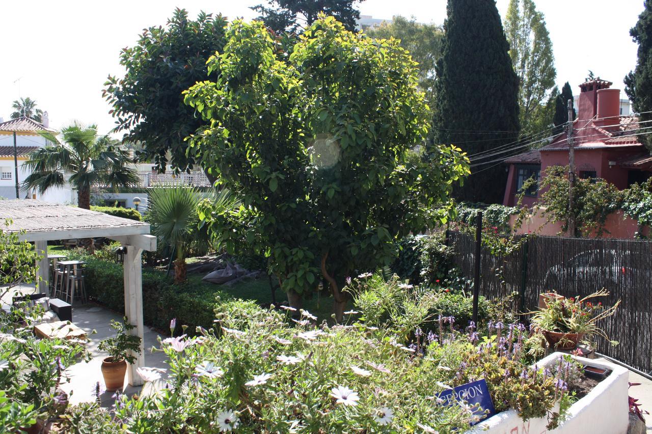 Hostal Boutique Los Geranios Del Pinar Torremolinos Eksteriør billede